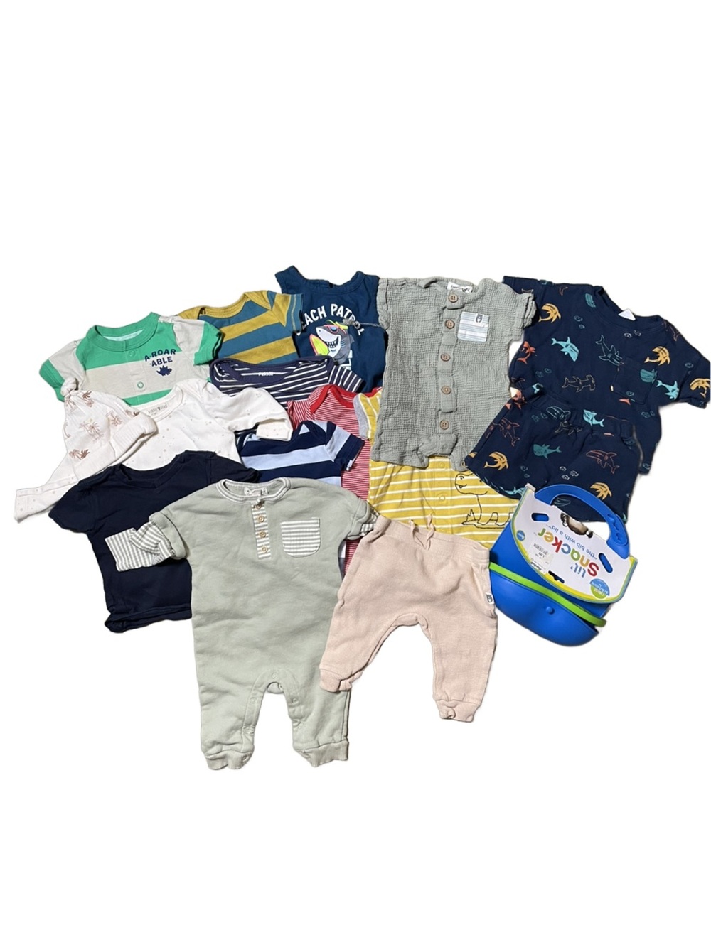 BABY BUNDLE - 19 Pieces - 3-6 Months Rabbit Bear, North Face, Carter’s, Old Navy - Picture 2 of 15